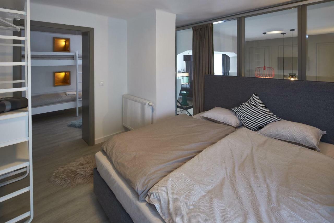 7Domb Apartman Komló Eksteriør billede