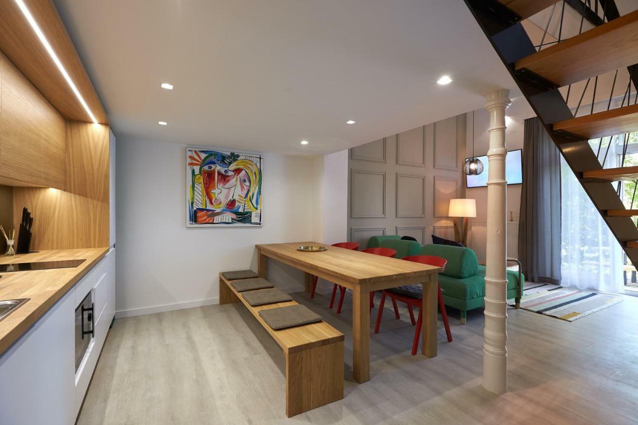 7Domb Apartman Komló Eksteriør billede