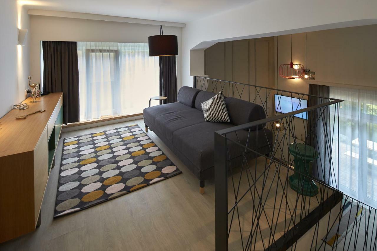 7Domb Apartman Komló Eksteriør billede