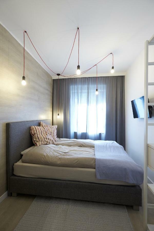 7Domb Apartman Komló Eksteriør billede