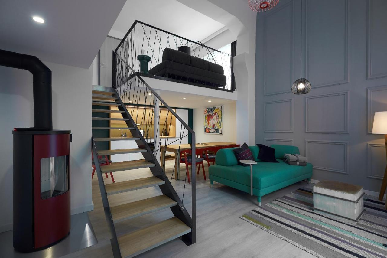 7Domb Apartman Komló Eksteriør billede