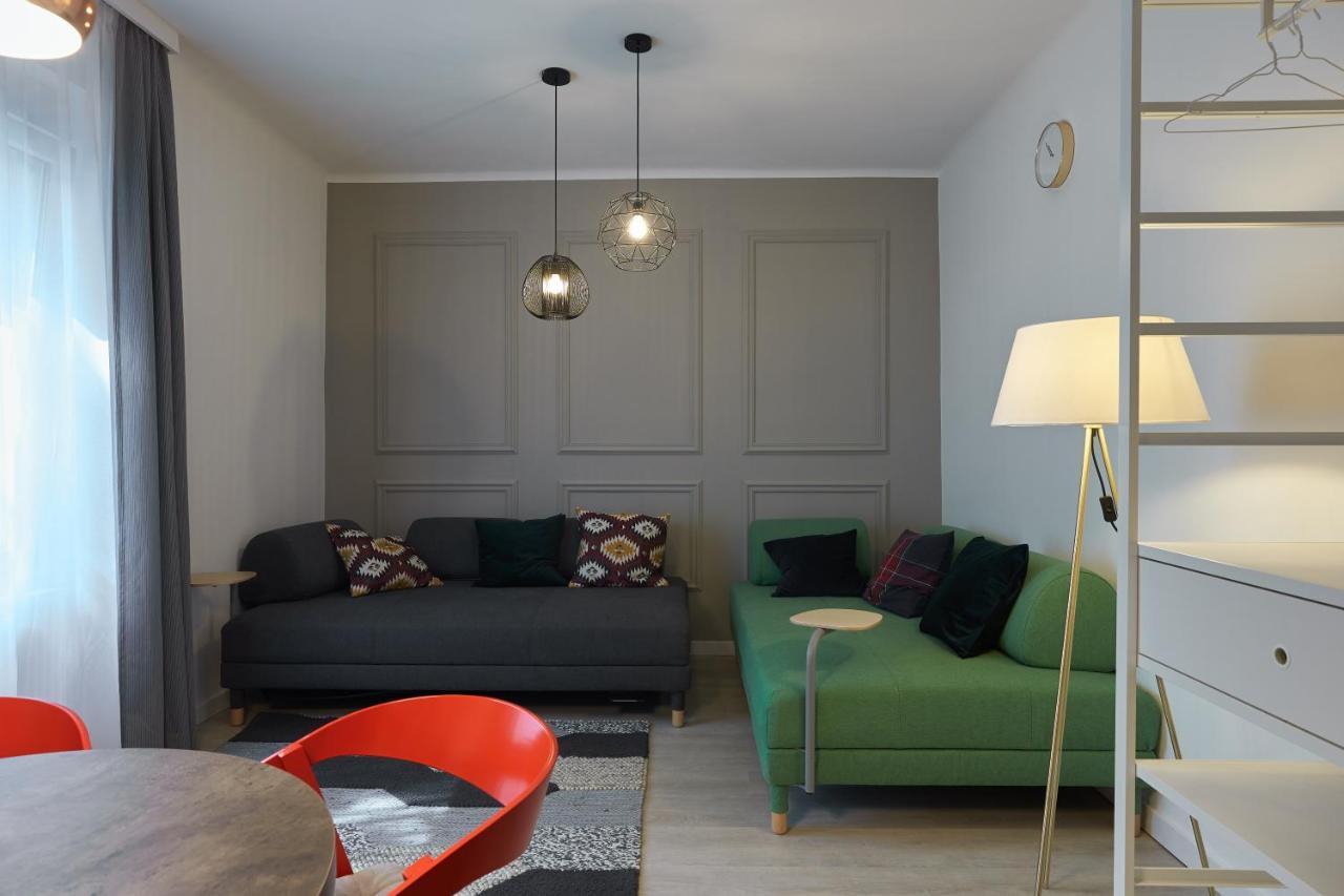 7Domb Apartman Komló Eksteriør billede
